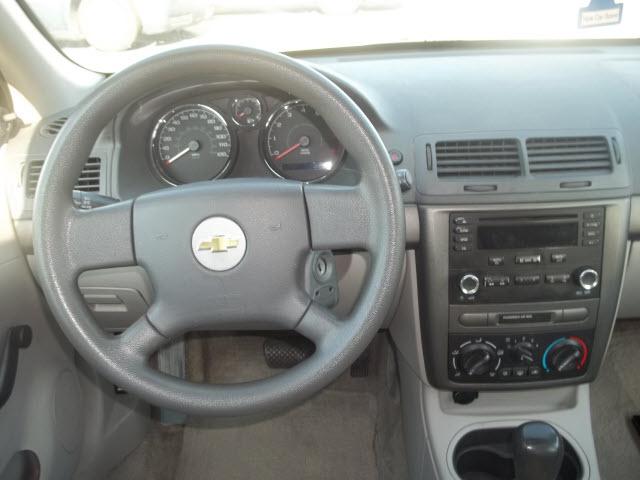 Chevrolet Cobalt 2006 photo 2