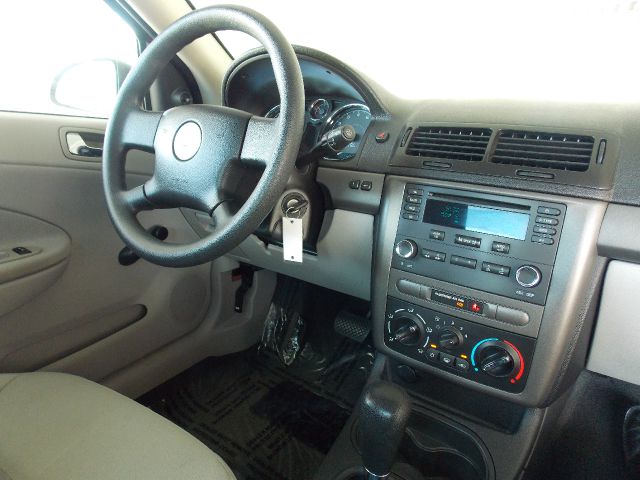 Chevrolet Cobalt 2006 photo 3