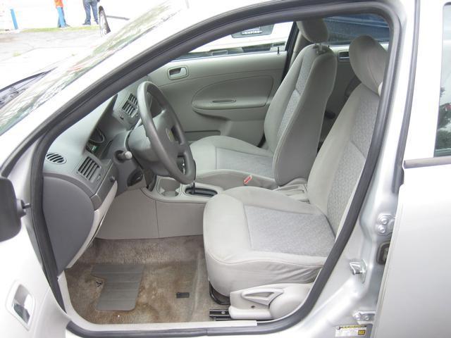 Chevrolet Cobalt 2006 photo 2