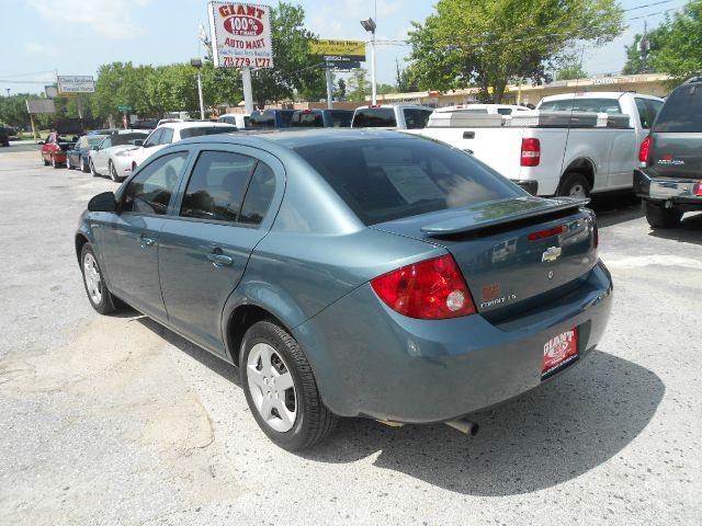 Chevrolet Cobalt 3.2 Sedan 4dr Sedan