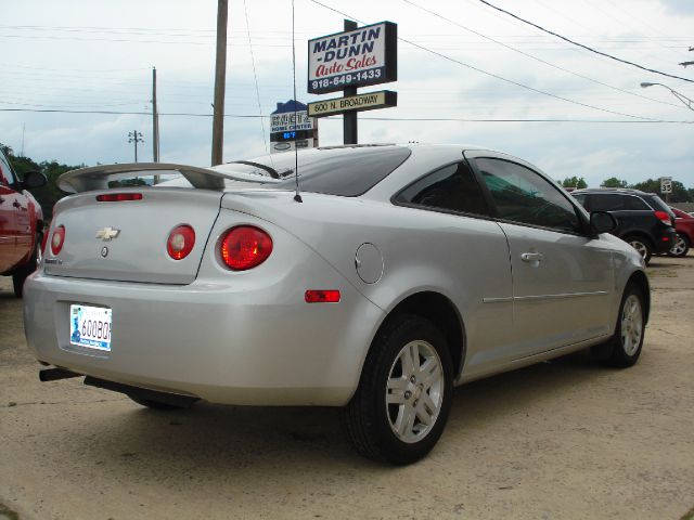 Chevrolet Cobalt 2006 photo 2