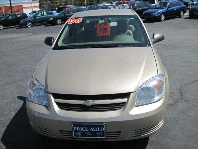 Chevrolet Cobalt 3.2 Sedan 4dr Sedan