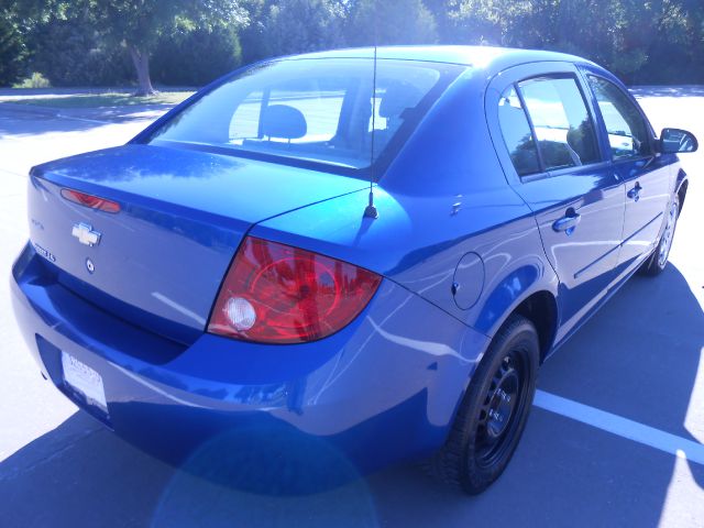 Chevrolet Cobalt 3.2 Sedan 4dr Sedan