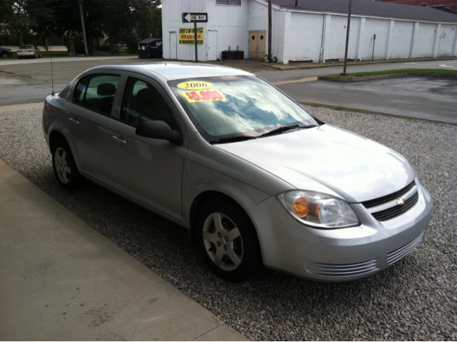 Chevrolet Cobalt 2006 photo 2