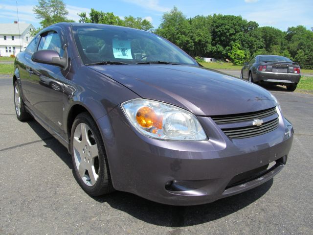 Chevrolet Cobalt 4WD 4dr V6 5-spd AT Coupe