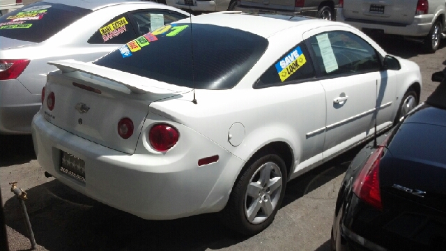 Chevrolet Cobalt 216 Coupe