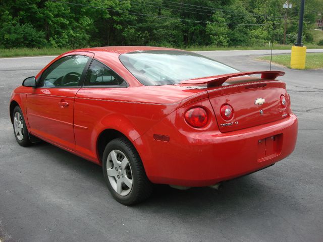 Chevrolet Cobalt 216 Coupe