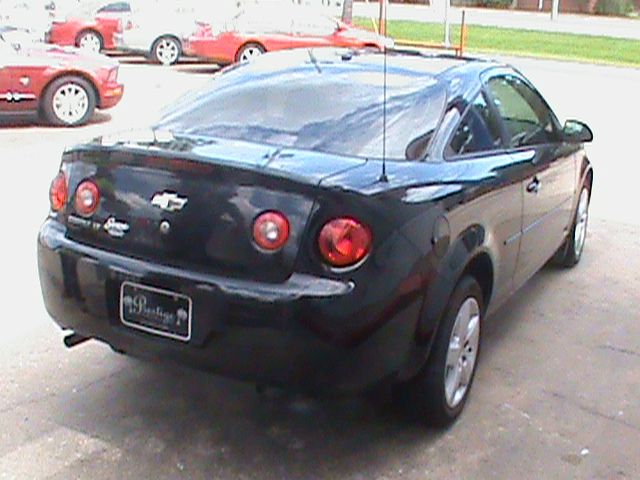 Chevrolet Cobalt 216 Coupe