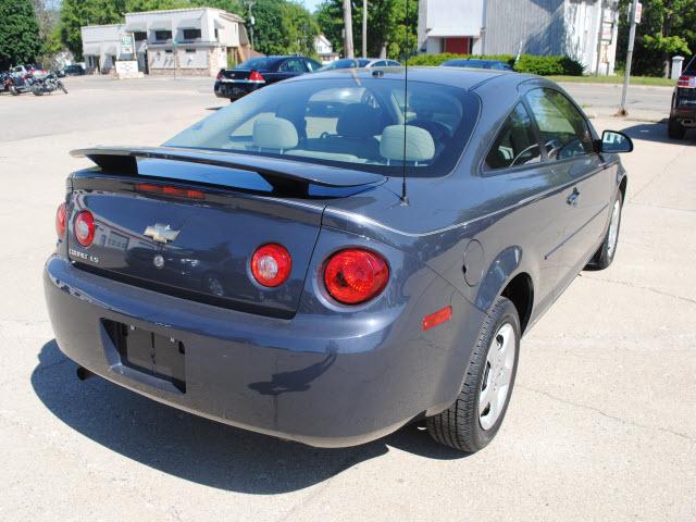 Chevrolet Cobalt 2008 photo 3