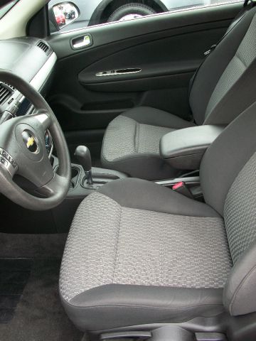 Chevrolet Cobalt 2008 photo 2