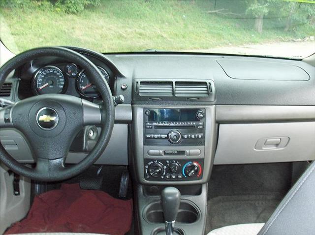 Chevrolet Cobalt 2008 photo 2