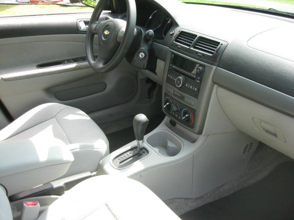 Chevrolet Cobalt 2008 photo 2