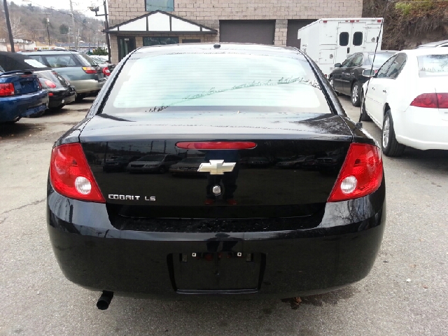 Chevrolet Cobalt 2008 photo 2