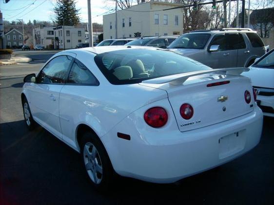 Chevrolet Cobalt 2008 photo 3