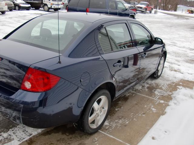 Chevrolet Cobalt 2009 photo 3