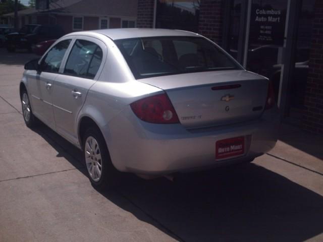 Chevrolet Cobalt 2009 photo 2