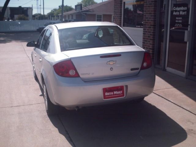 Chevrolet Cobalt 2009 photo 3