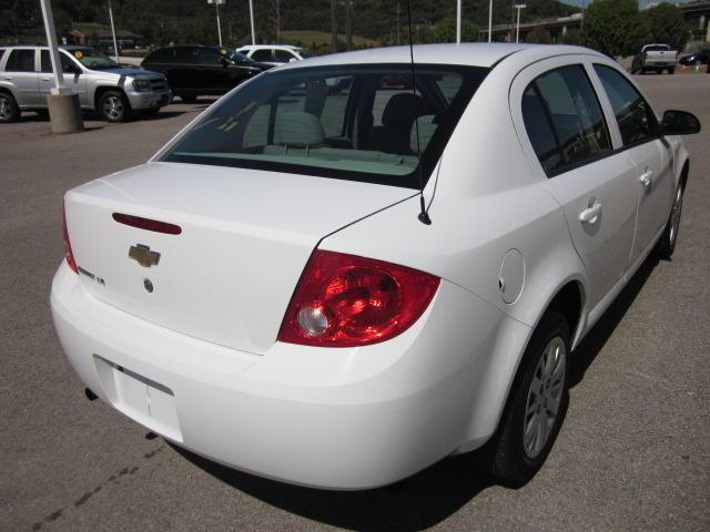 Chevrolet Cobalt 4dr 112 Sedan