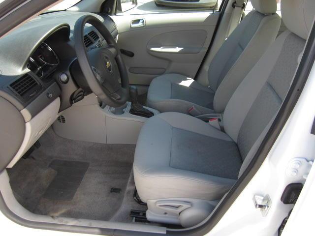 Chevrolet Cobalt 2009 photo 2