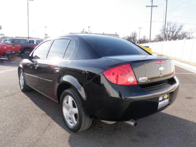 Chevrolet Cobalt 2009 photo 3