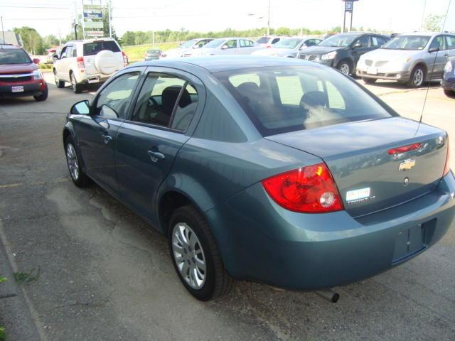 Chevrolet Cobalt 2009 photo 3