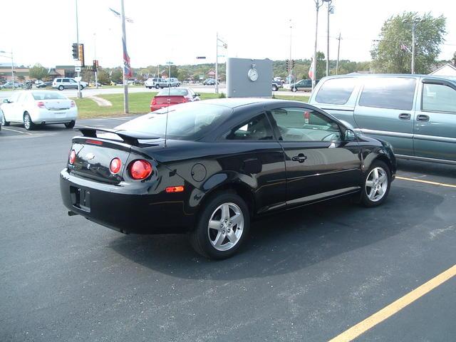 Chevrolet Cobalt 2009 photo 2