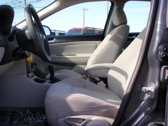 Chevrolet Cobalt 2009 photo 4