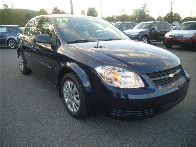 Chevrolet Cobalt 4dr Sdn I4 CVT 2.5 Sedan