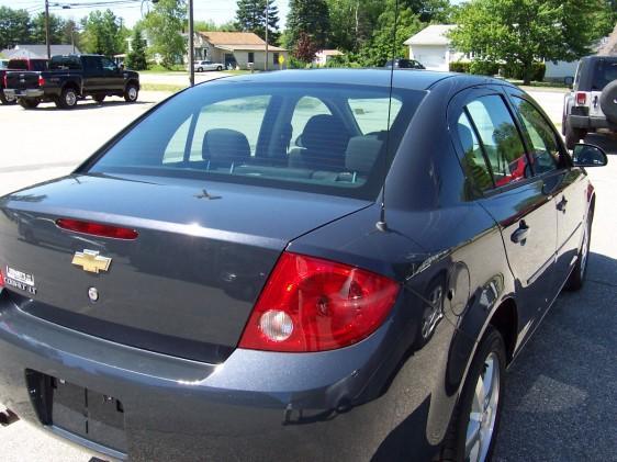 Chevrolet Cobalt 2009 photo 3