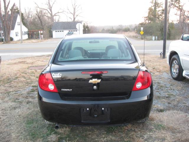 Chevrolet Cobalt 2009 photo 4