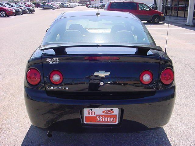 Chevrolet Cobalt 2009 photo 3