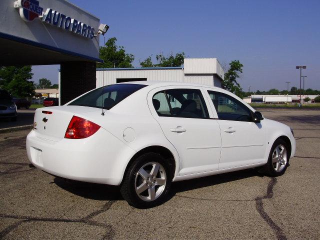 Chevrolet Cobalt 2009 photo 2