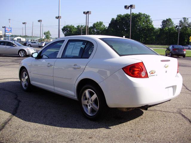 Chevrolet Cobalt 2009 photo 4