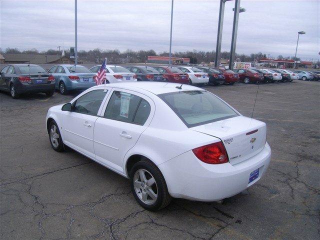 Chevrolet Cobalt 2009 photo 2