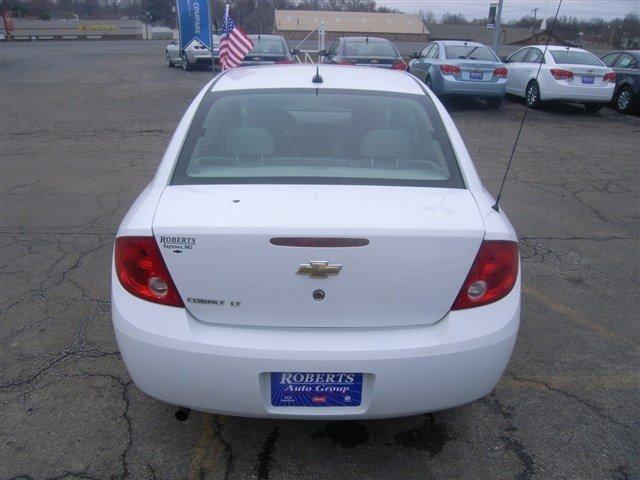 Chevrolet Cobalt 2009 photo 3