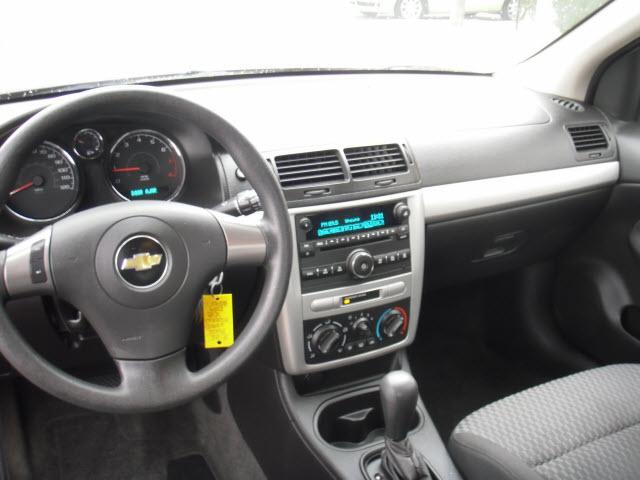 Chevrolet Cobalt 2009 photo 3