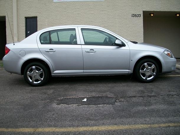 Chevrolet Cobalt 2009 photo 3