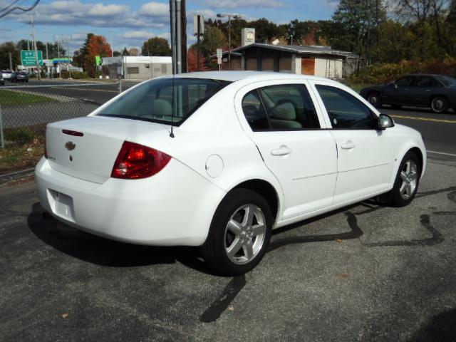 Chevrolet Cobalt 2009 photo 3