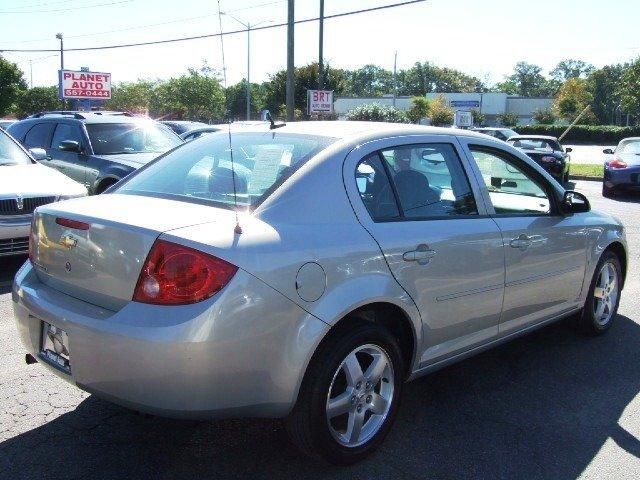 Chevrolet Cobalt 2009 photo 3