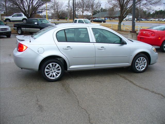 Chevrolet Cobalt 2009 photo 2