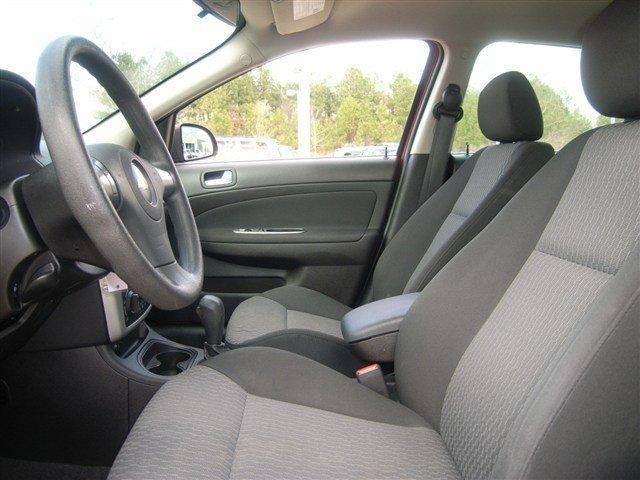 Chevrolet Cobalt 2009 photo 4