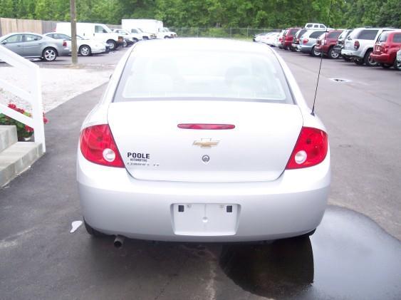 Chevrolet Cobalt 2009 photo 2