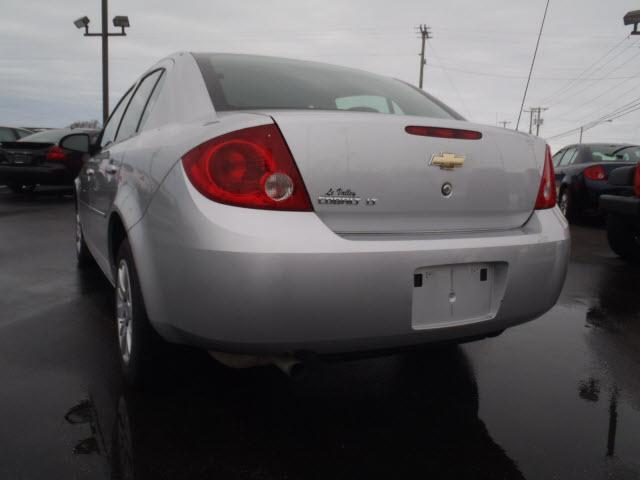 Chevrolet Cobalt 2009 photo 3