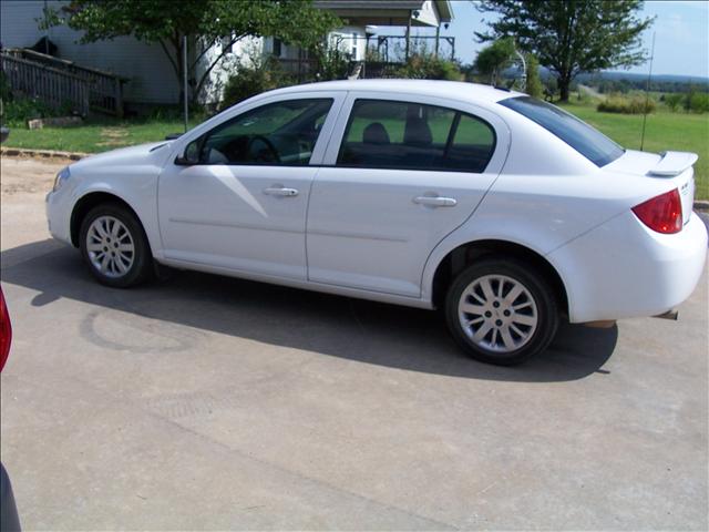 Chevrolet Cobalt 2009 photo 3