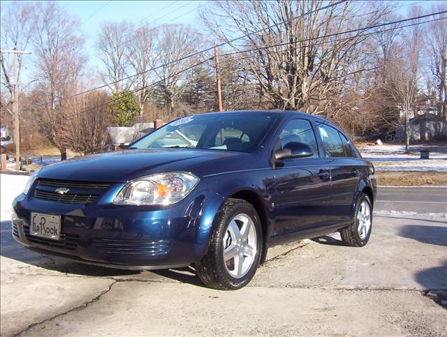 Chevrolet Cobalt SE RUNS Great Sedan