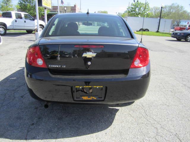 Chevrolet Cobalt 4dr Sdn I4 CVT 2.5 Sedan Sedan