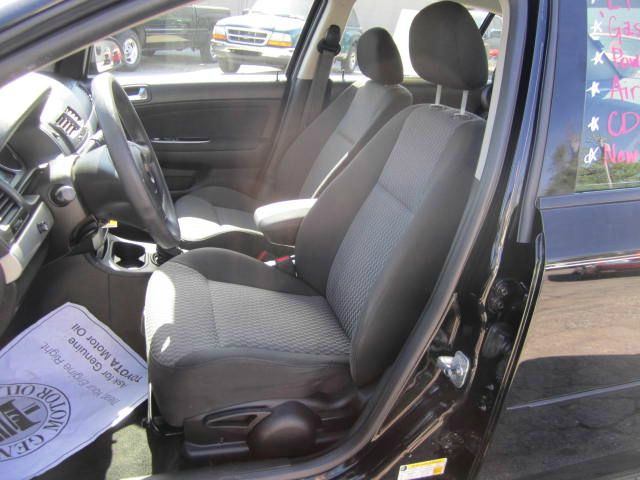 Chevrolet Cobalt 2009 photo 2