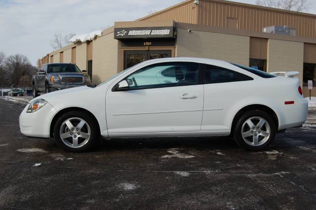 Chevrolet Cobalt 2009 photo 1