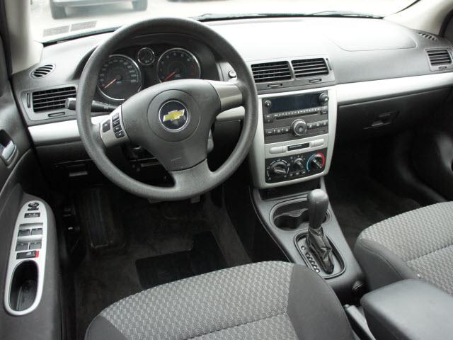 Chevrolet Cobalt 2009 photo 4