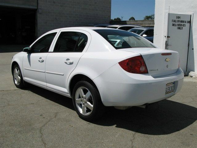 Chevrolet Cobalt 2010 photo 1